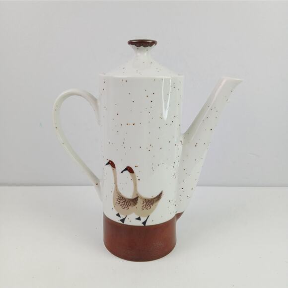 Wild Game Porcelain by Shafford Tall Speckled White & Brown Tea Pot With Geese - Picture 4 of 8